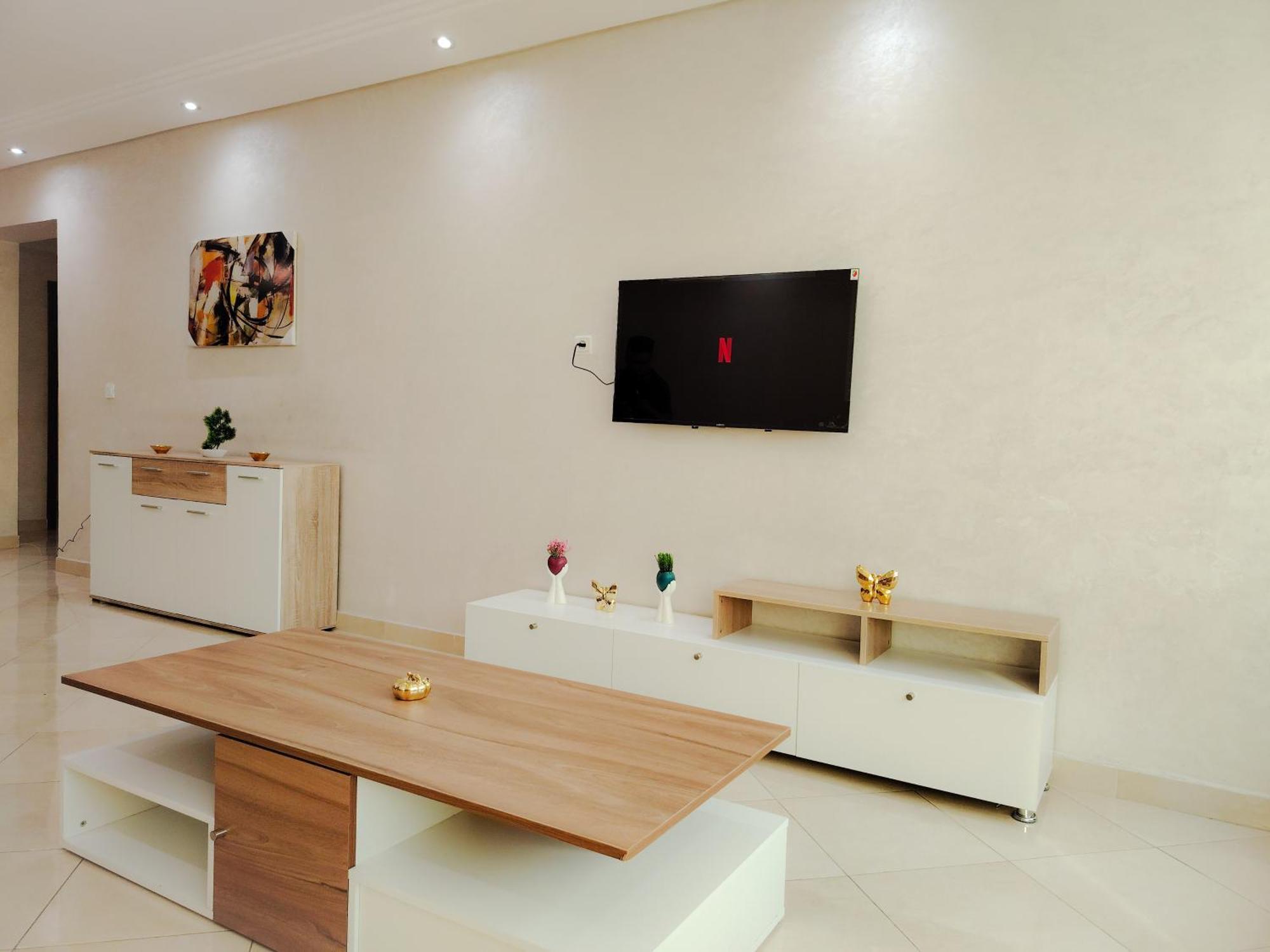 Nouveau Appartement Prestige Avec Vue Paronamique Tangier Exterior photo